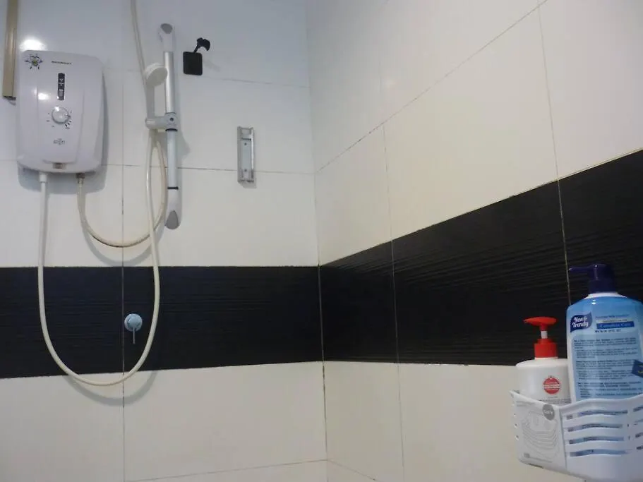 Studio At Middle Floor Sea View Джорджтаун Малайзия