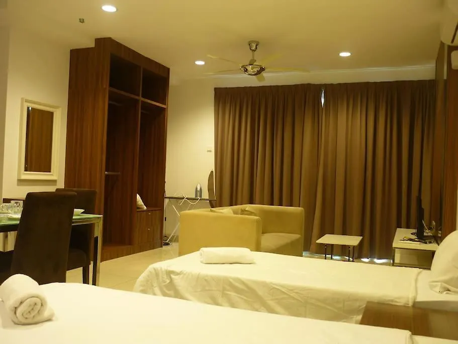 Studio At Middle Floor Sea View Джорджтаун