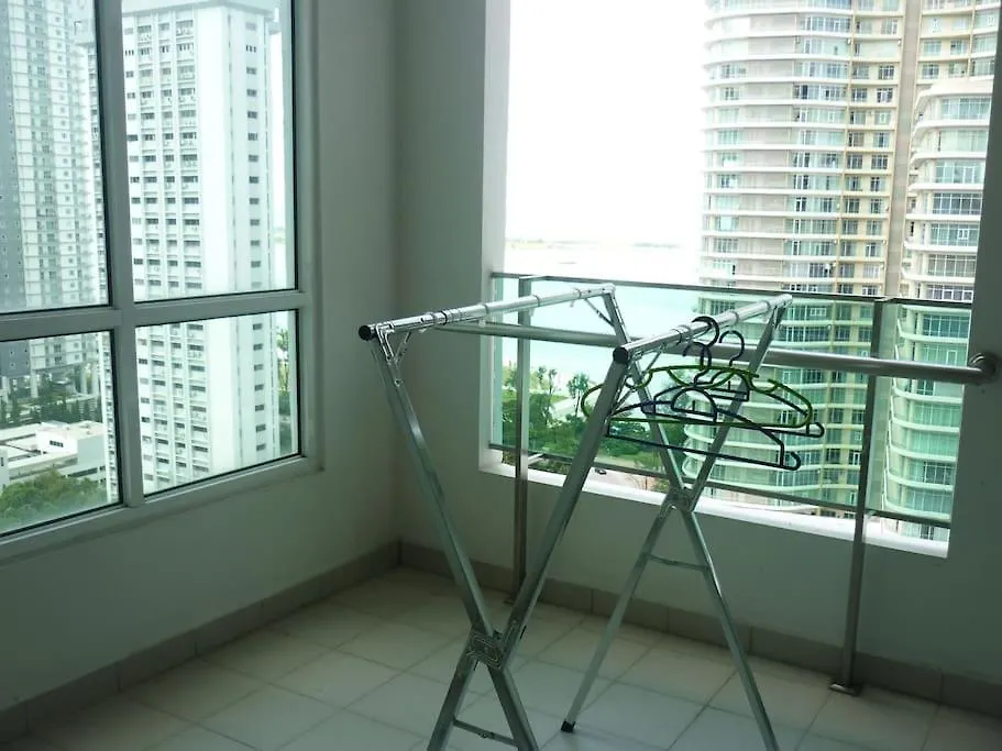 Studio At Middle Floor Sea View Джорджтаун 0*,