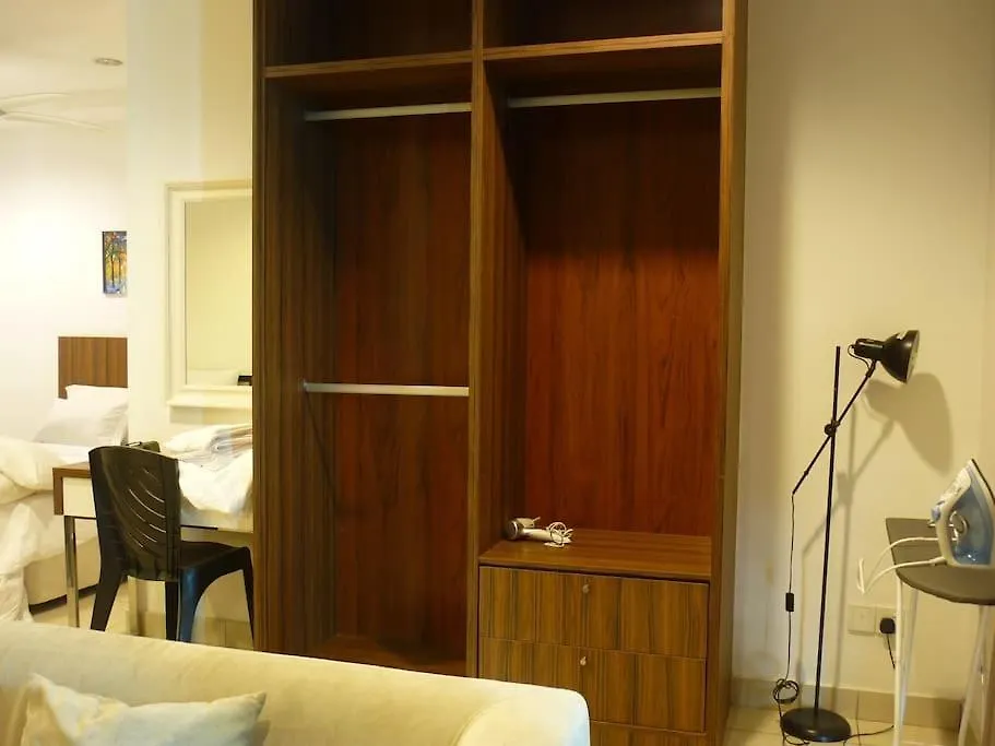 Studio At Middle Floor Sea View George Town 0*,  Malaisie